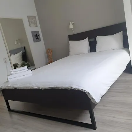 Apartment Old 2 *