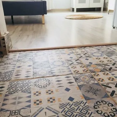 Apartment Old 2 *