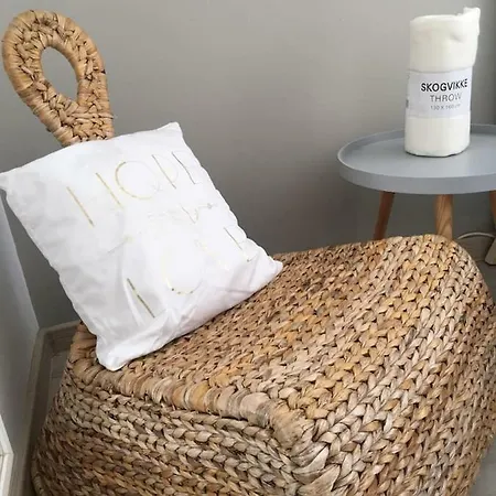 Old 2 * בוקרשט