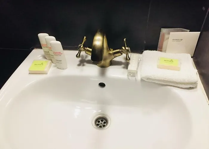 Old 2 アパート ブカレスト